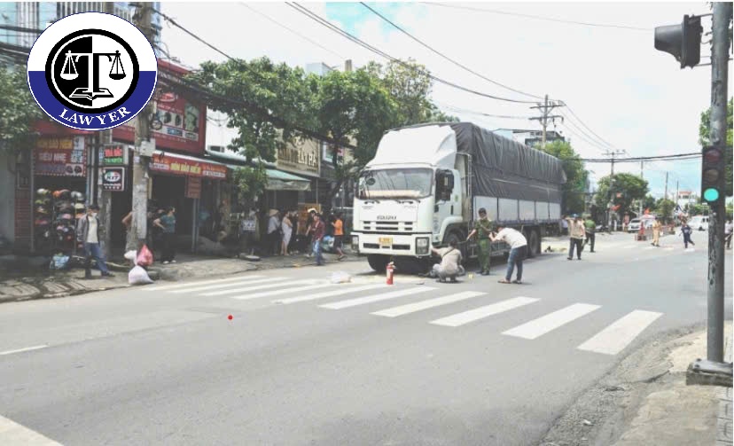 Mẹ chở con gái đến trường nhập học gặp tai nạn khiến cả hai tử vong