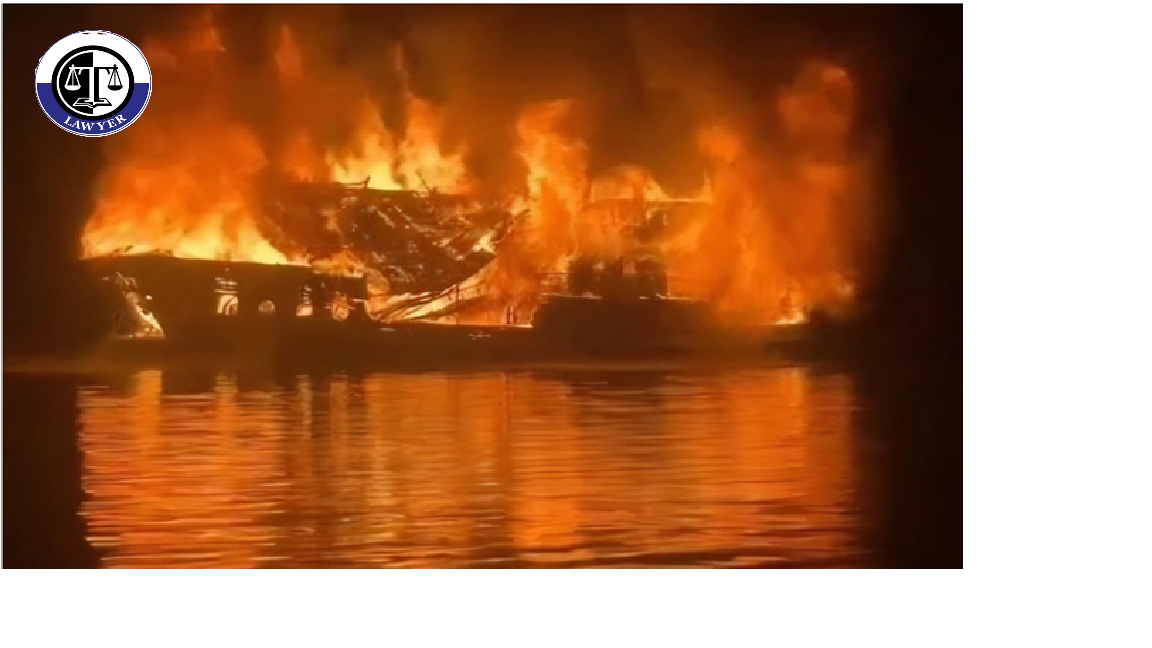 Tàu du lịch Signature chở 41 người bốc cháy ngùn ngụt trên Vịnh Hạ Long