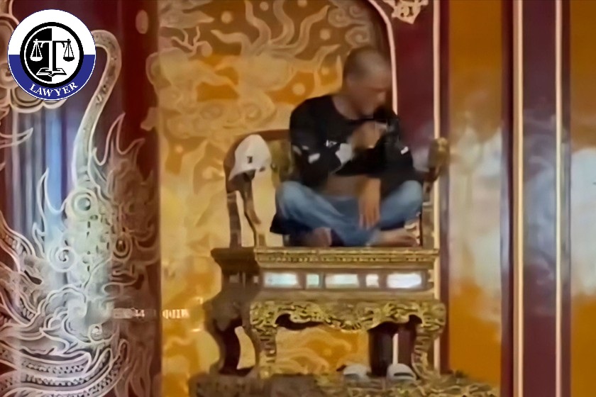 Danh tính đối tượng trèo lên ngồi rồi phá hỏng ngai vua triều Nguyễn giữa ban ngày